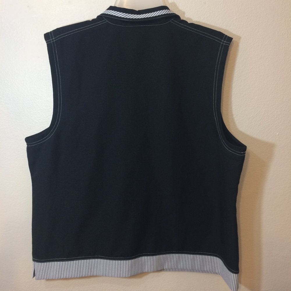 Nikki Vest - Picture 6 of 7